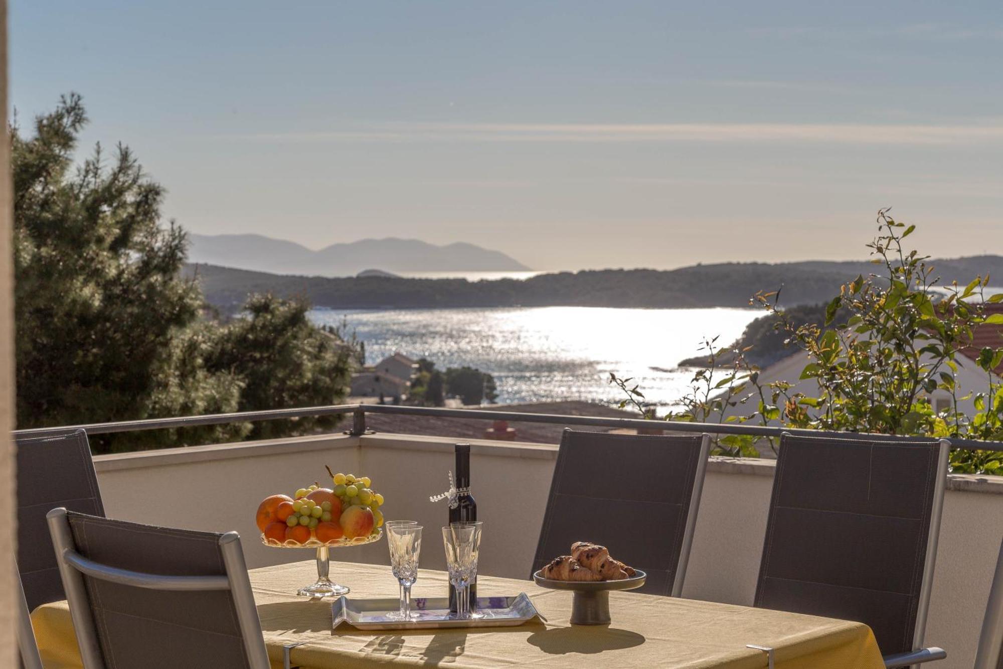Apartment Tasina Hvar Town Exterior foto